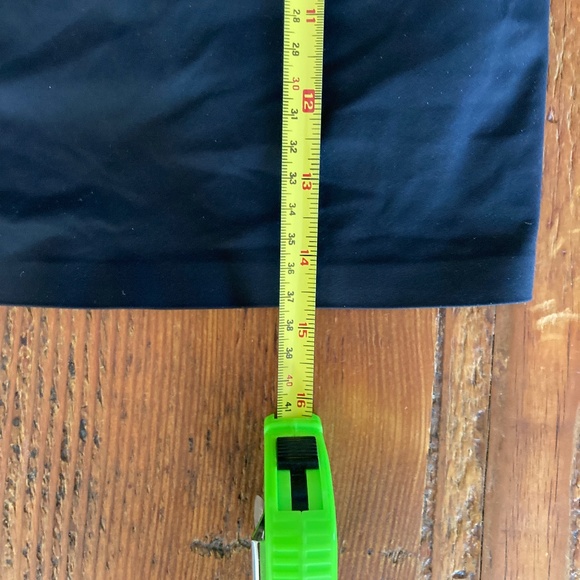 Lululemon Break Free Tank with Mesh Fabric Bra Size 4 in Black Nulux - Picture 10 of 11